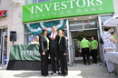 Inaugurao do  Investor Saving Bank de Newark